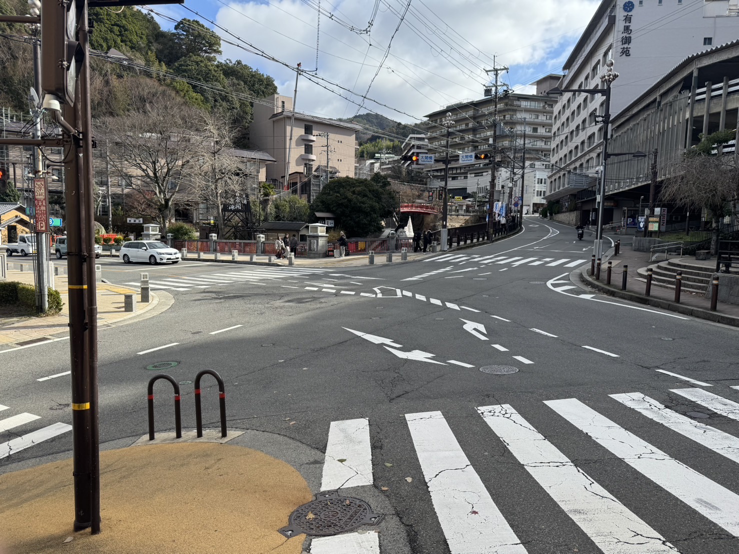 有馬温泉・太閤橋交差点の安全対策について